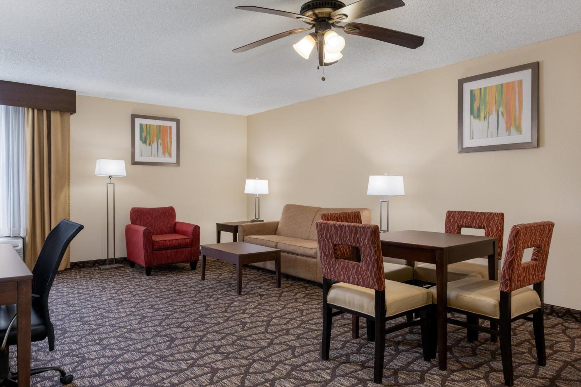 Holiday Inn Express Tallahassee By Ihg Εξωτερικό φωτογραφία