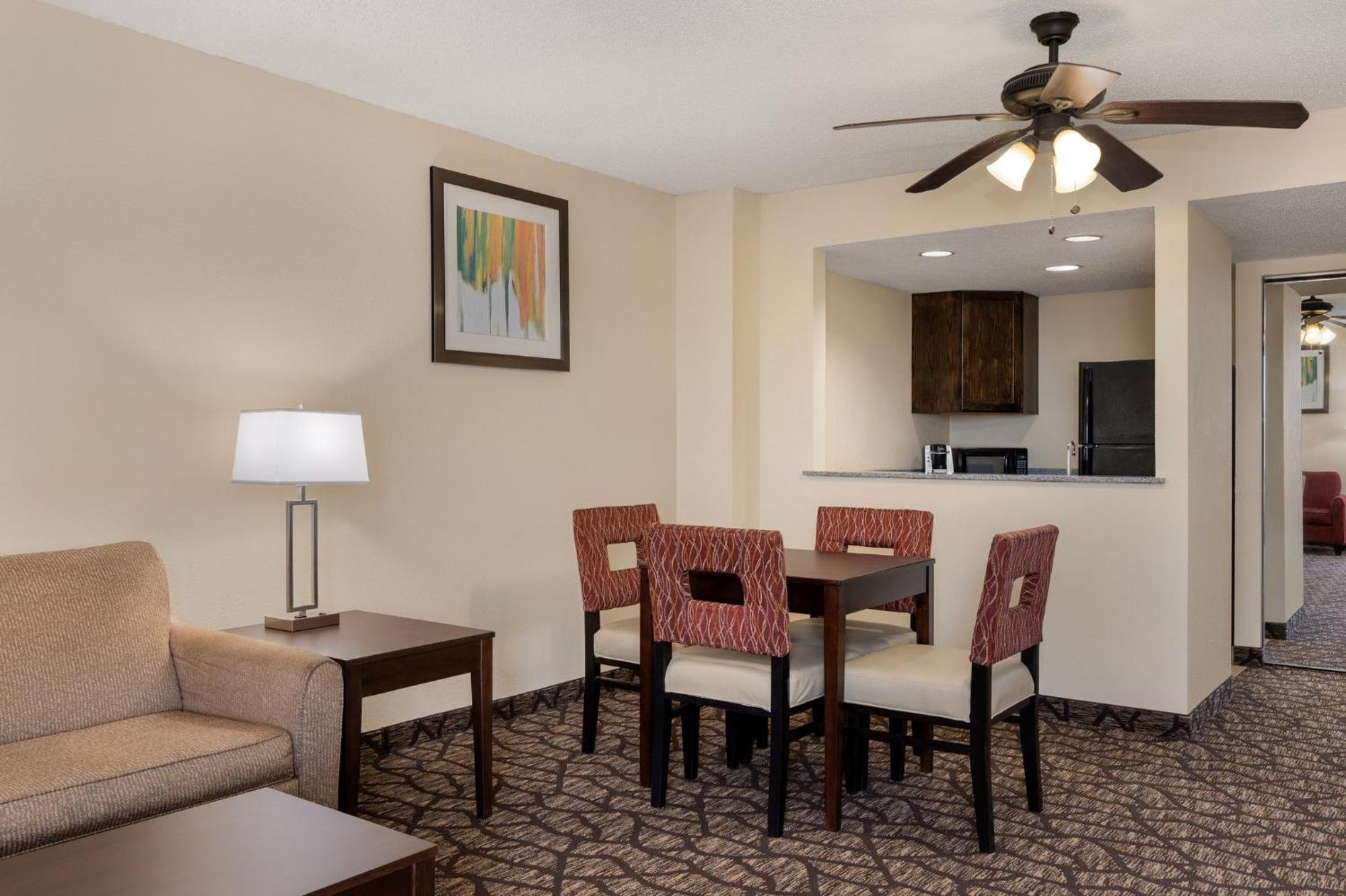 Holiday Inn Express Tallahassee By Ihg Εξωτερικό φωτογραφία