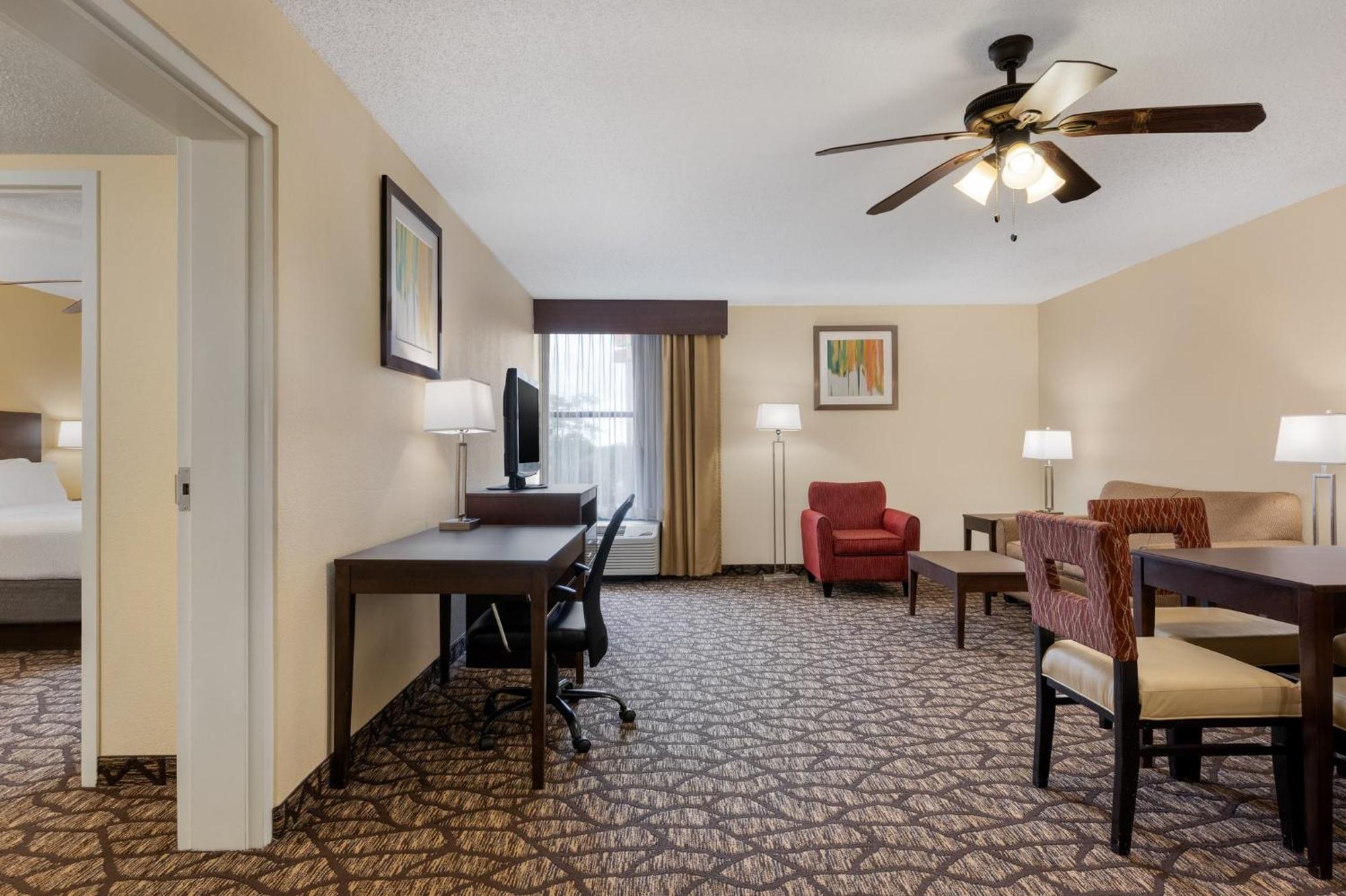 Holiday Inn Express Tallahassee By Ihg Εξωτερικό φωτογραφία