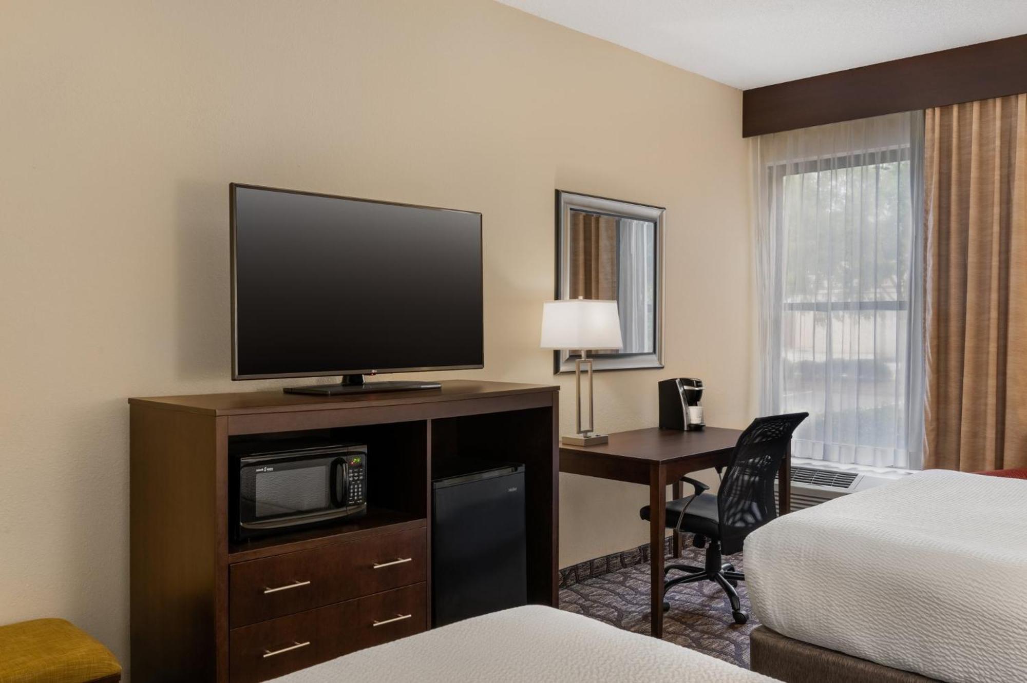 Holiday Inn Express Tallahassee By Ihg Εξωτερικό φωτογραφία