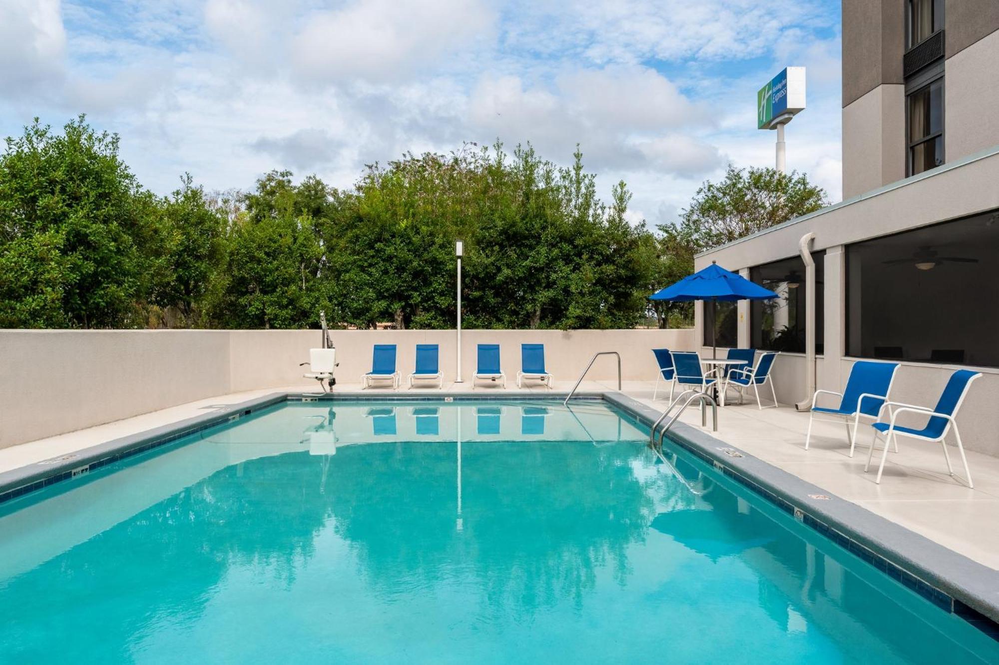 Holiday Inn Express Tallahassee By Ihg Εξωτερικό φωτογραφία