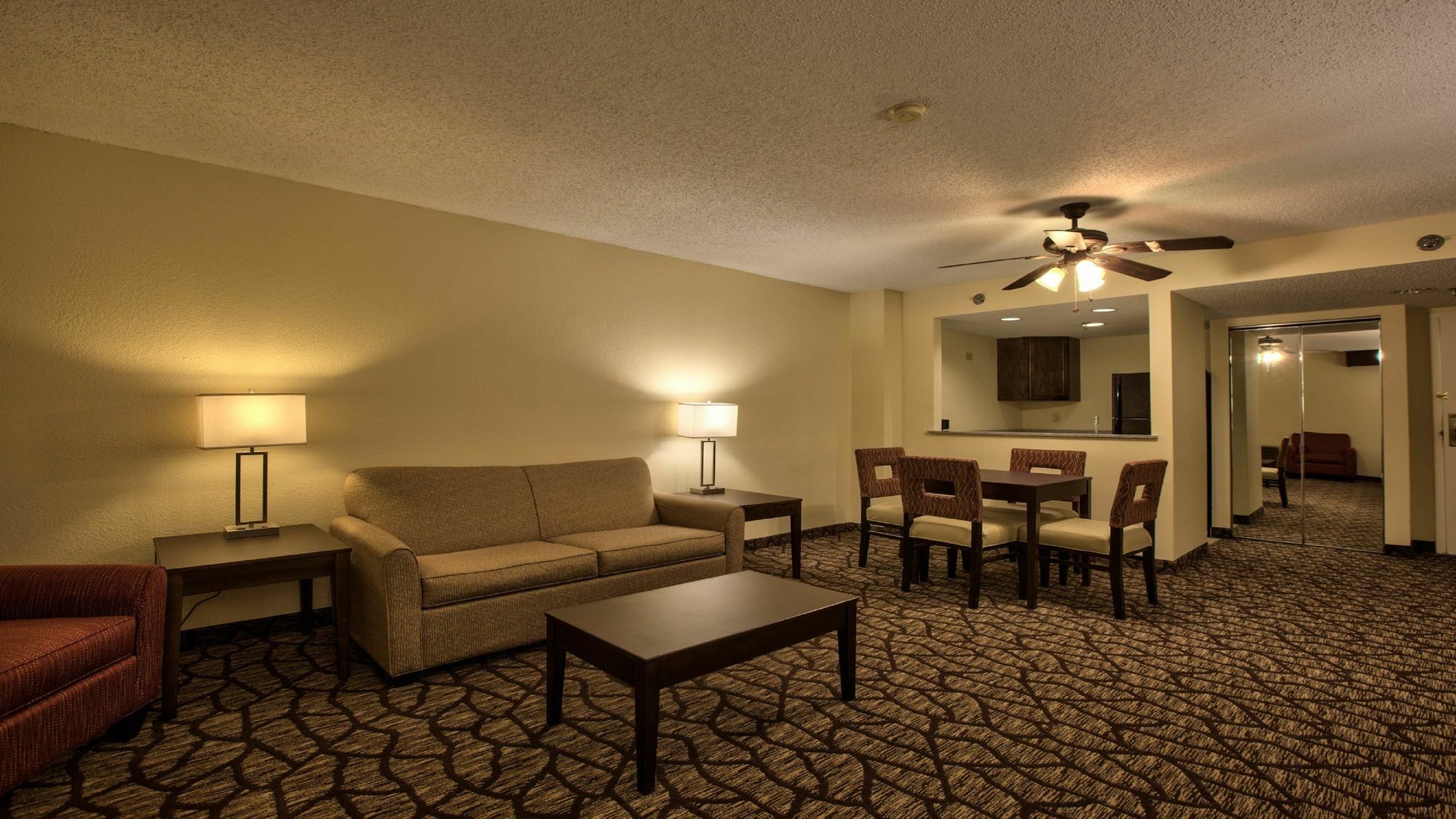 Holiday Inn Express Tallahassee By Ihg Εξωτερικό φωτογραφία